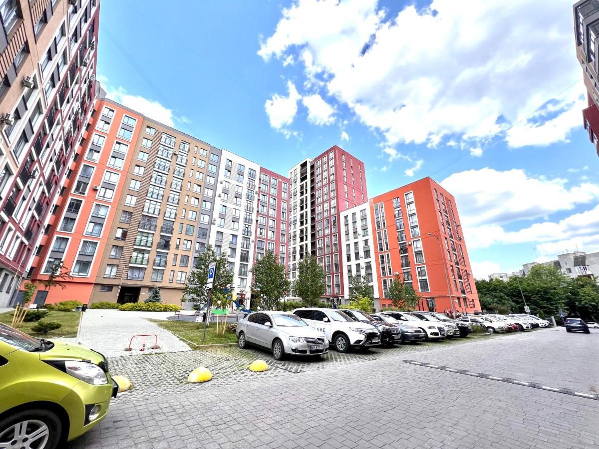 Osapart Hotel In A Complex Semycvit 4 리비프 외부 사진